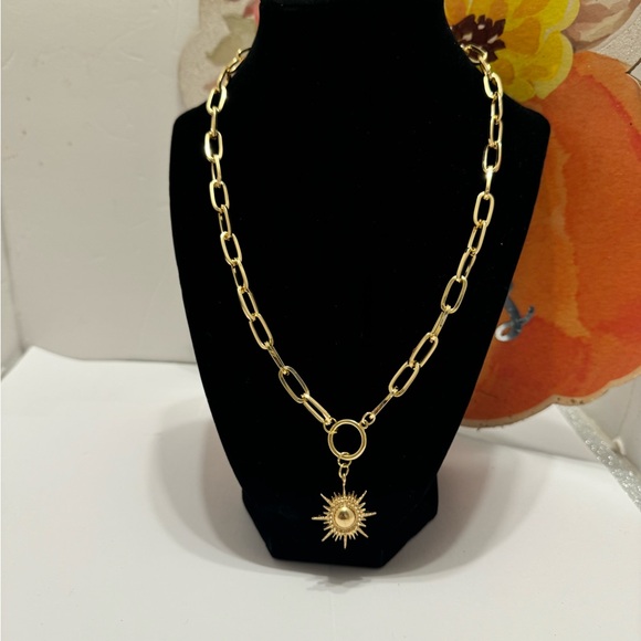 Golden girls statement Necklace, Minimalist Golden Hypoallergenic… - Picture 6 of 6